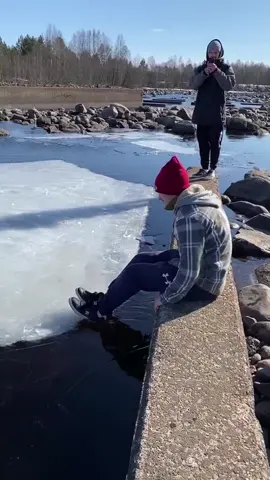 Interesting ice #satisfying #ice 