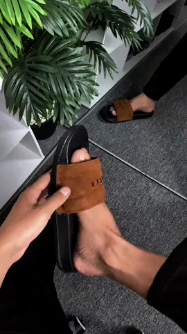 Rekomendasi sandal slop #sandal #sandalslop #sandalpria #sandalmurah 