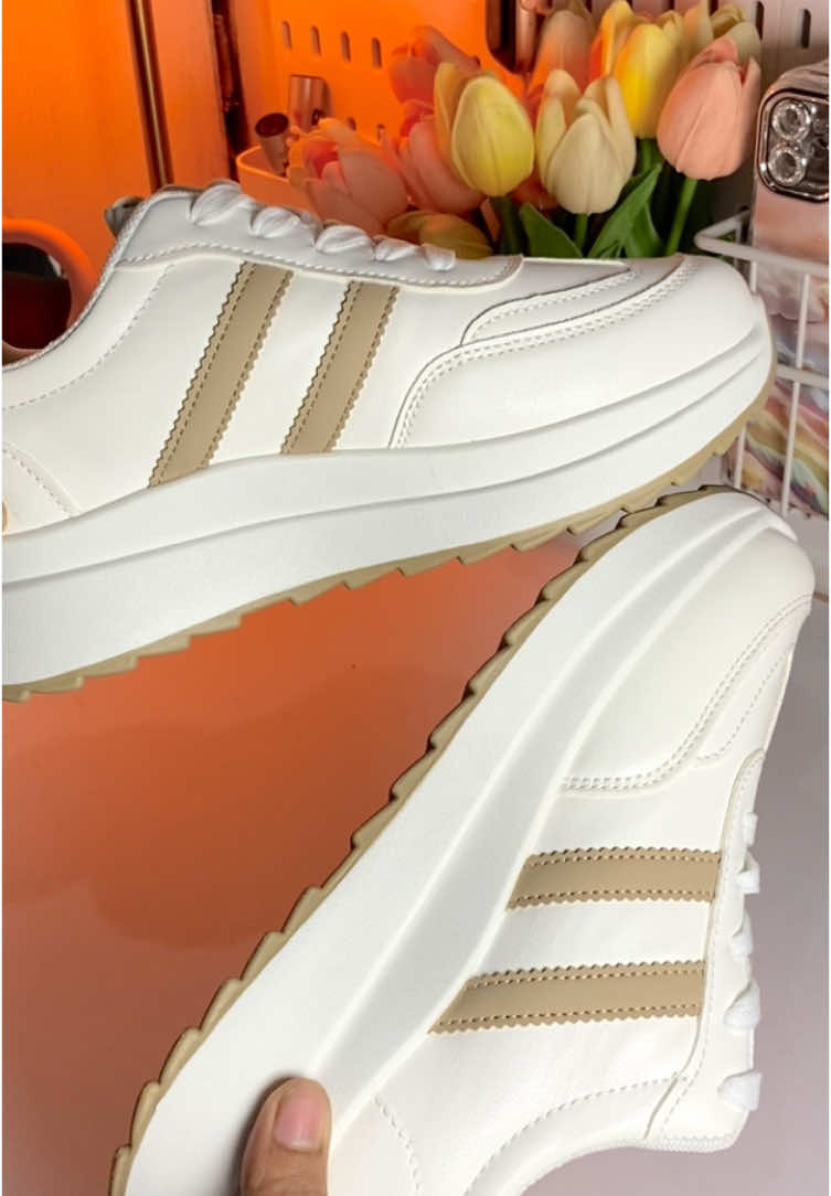 walk and run comfortably with this fashionable comfy shoes from mia #shoes #miashoes #workoutshoes #comfyshoes #mia #shoesforwomen #shoesforwalking 
