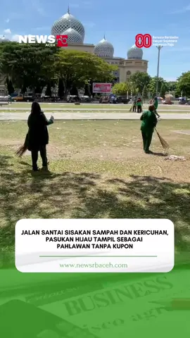 Aksi cepat tanggap ditunjukkan oleh Pasukan Hijau dari Dinas Lingkungan Hidup dan Kebersihan (DLHK) Kota Lhokseumawe setelah kegiatan jalan santai yang melibatkan lebih dari 10.000 peserta di Lapangan Hiraq, Minggu (31/8). Kegiatan jalan santai ini merupakan bagian dari perayaan Hari Ulang Tahun Republik Indonesia ke-80 yang digelar Pemerintah Kota Lhokseumawe. Ribuan warga memadati kawasan Lapangan Hiraq sejak pagi hari. Namun, sisa kegiatan tersebut menyisakan sampah dalam jumlah besar, seperti botol minuman, bekas makanan, dan limbah lainnya yang berserakan di area lokasi. Tanpa menunggu lama, Pasukan Hijau langsung turun tangan melakukan pembersihan. Meskipun tidak mendapatkan kupon undian maupun hadiah seperti peserta lainnya, para petugas kebersihan tetap bekerja dengan penuh semangat. 