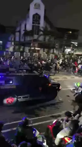 On 25 August 2025, protests began in Indonesia as part of a larger civil unrest that began in early 2025 over economic frustrations and a proposed hike in housing subsidies for members of parliament.  The protests, which were largely concentrated around the Jakarta region, grew in intensity and spread elsewhere following the killing of Affan Kurniawan, a motorcycle taxi (ojek) driver who was ran over by a Brimob tactical vehicle on 28 August. #28082025