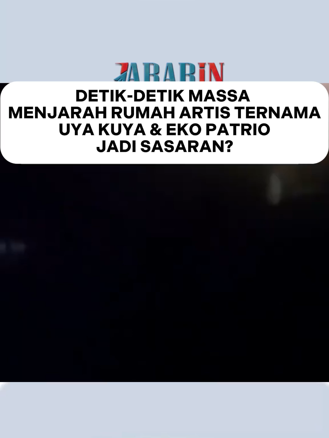 Massa Jarah Rumah Uya Kuya dan Eko Patrio, Kericuhan di Tangsel Terekam Suasana mencekam saat sekelompok massa melakukan penjarahan di rumah Uya Kuya dan Eko Patrio pada Sabtu malam (30/8).  Aksi anarkis ini diduga merupakan buntut dari kericuhan yang terjadi sebelumnya.  Pihak kepolisian masih menyelidiki motif di balik peristiwa ini. Kabar mengejutkan datang dari Tangsel, di mana rumah selebriti Uya Kuya dan Eko Patrio menjadi sasaran penjarahan oleh massa.  Video ini merekam detik-detik saat peristiwa tersebut terjadi.  Apa yang sebenarnya memicu aksi ini? #jabarinnews #beritaviral #Tangsel #Jabarinfo#berita #UyaKuya #EkoPatrio
