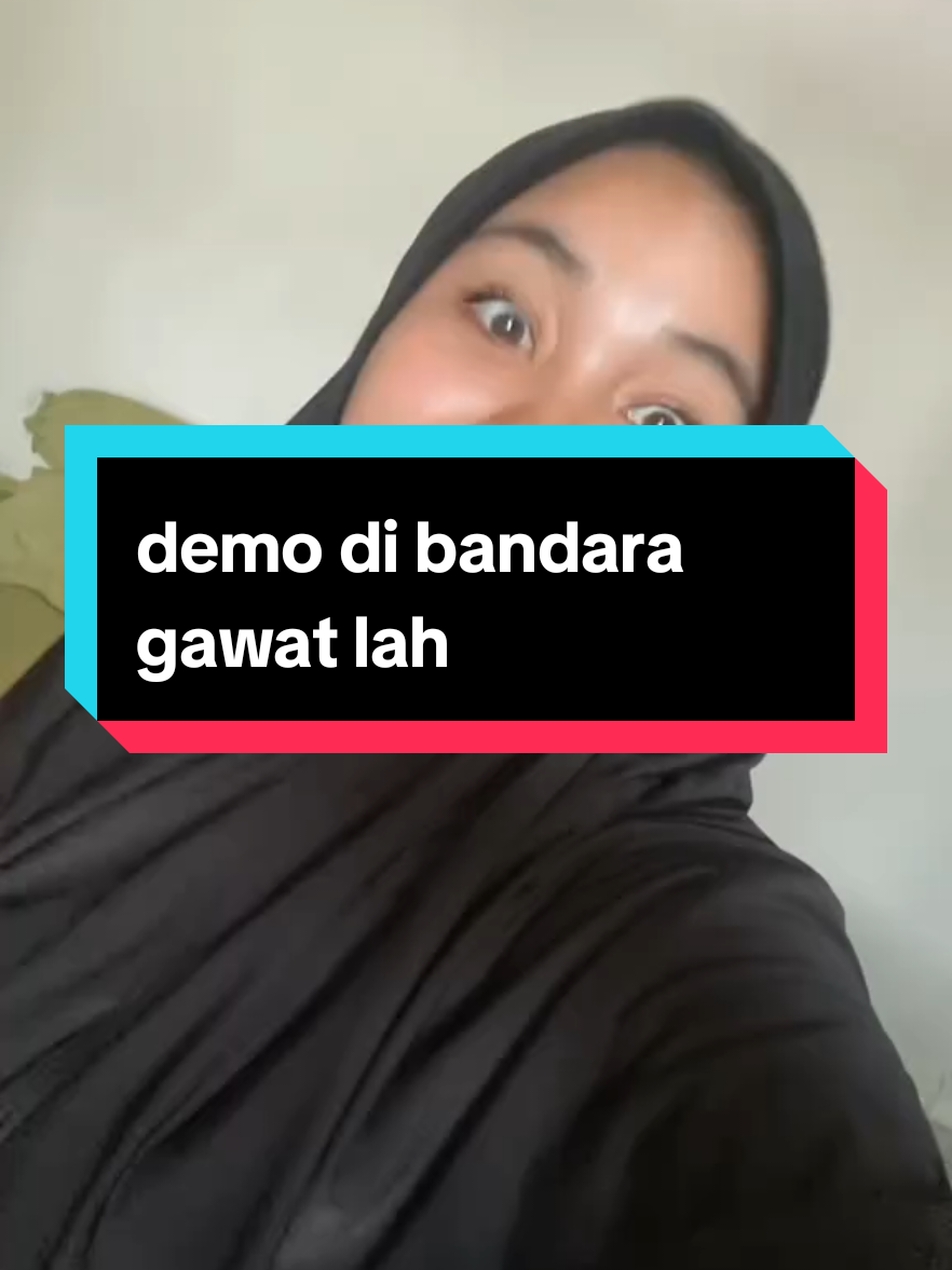 wanita ini bilang demo di bandara #viral #fyp #videotiktok #bandara #demo 