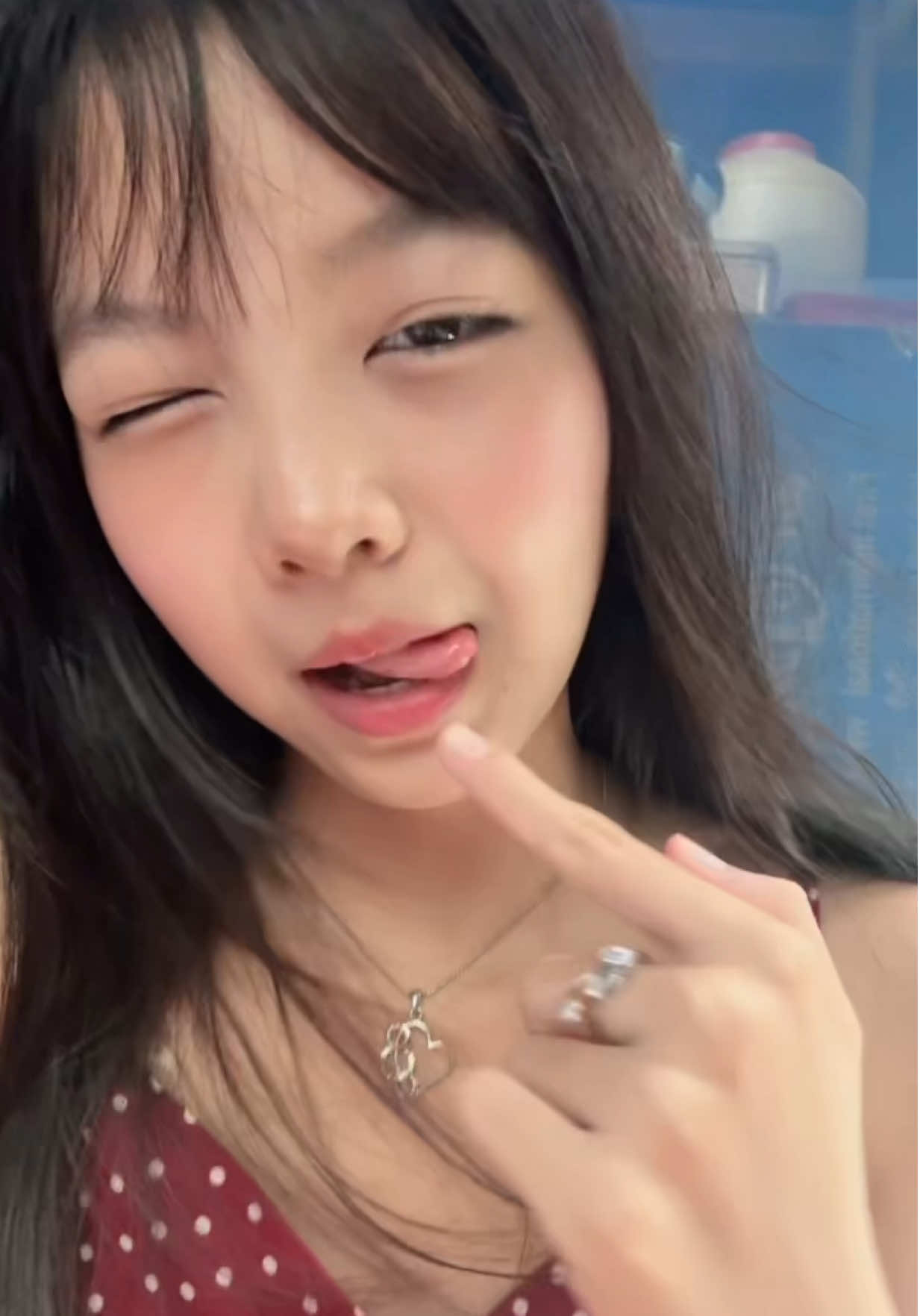 Like sugar on my tongue😛#trending #tongue #yumio #myanmartiktok🇲🇲🇲🇲 #mlbbcreatorbase 