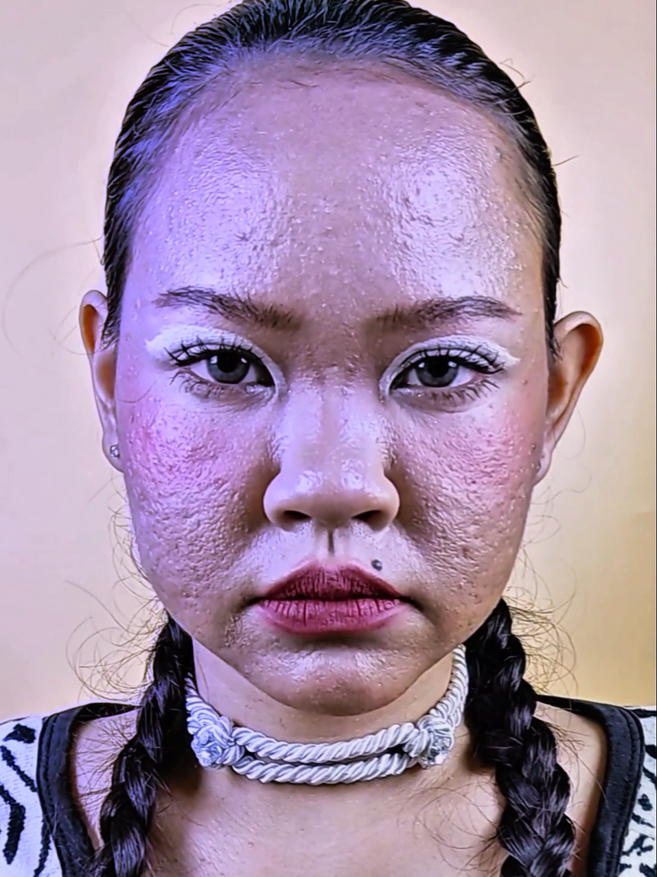 Jump on the transition trend💖 #makeup #transition #makeuptransition #tiktoklooks  #texturedskin 