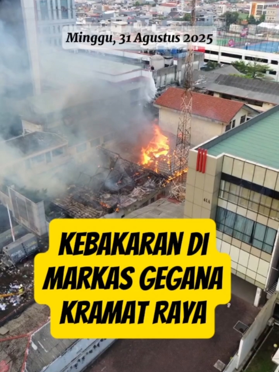 MARKAS GEGANA JL Kramat Raya, Jakpus, terbakar lagi sore ini, Minggu, 31 Agustus 2025. #kebakaranhariini #kebakaran #kramatraya #jakartapusat #news #berita #beritatiktok #damkar #damkarindonesia 