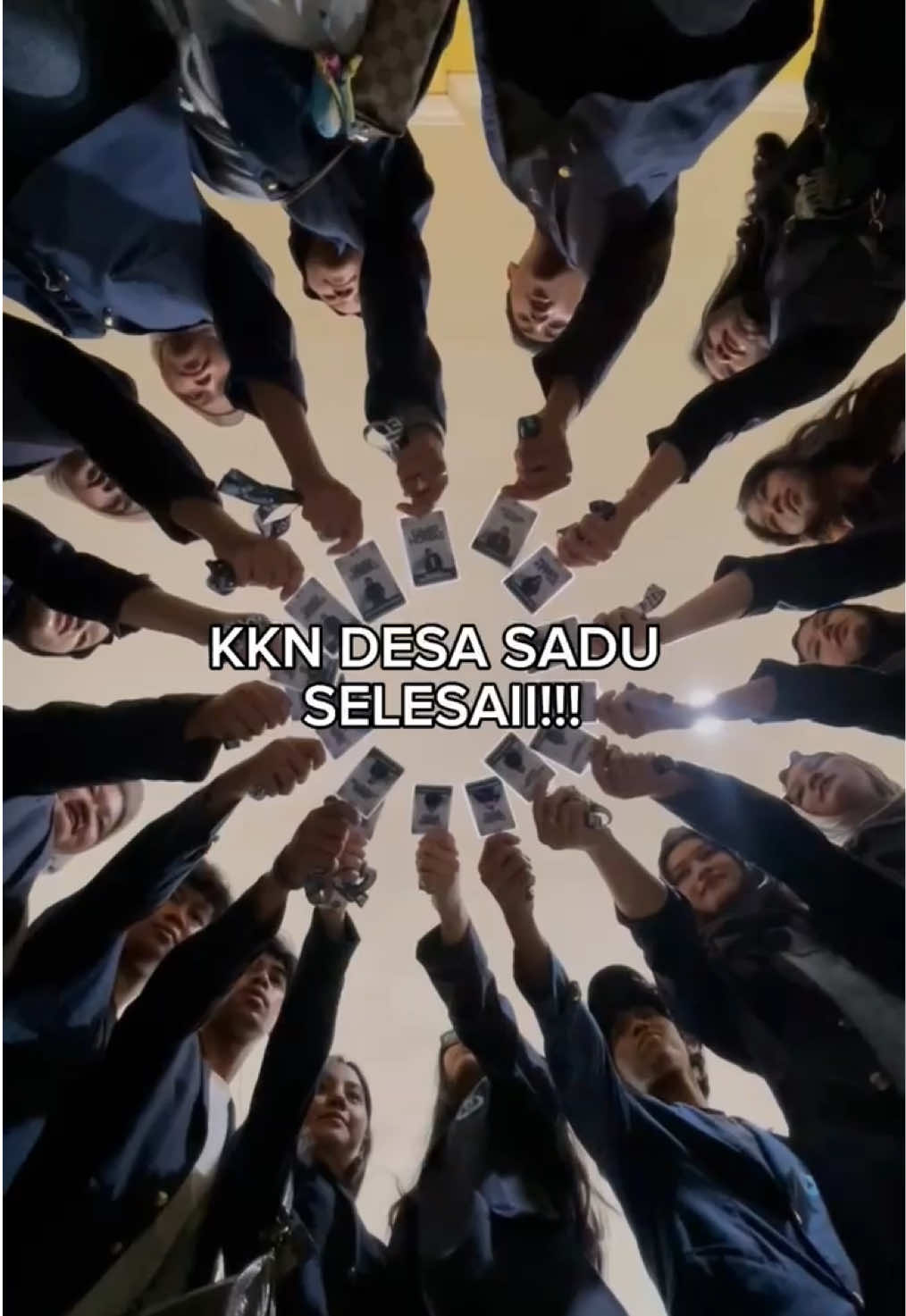 We came as strangers, we leave as family 🫂❤️ #kknselesai #desasadusoreang #universitaslanglangbuana #backtoreality #fyppppppppppppppppppppppp 