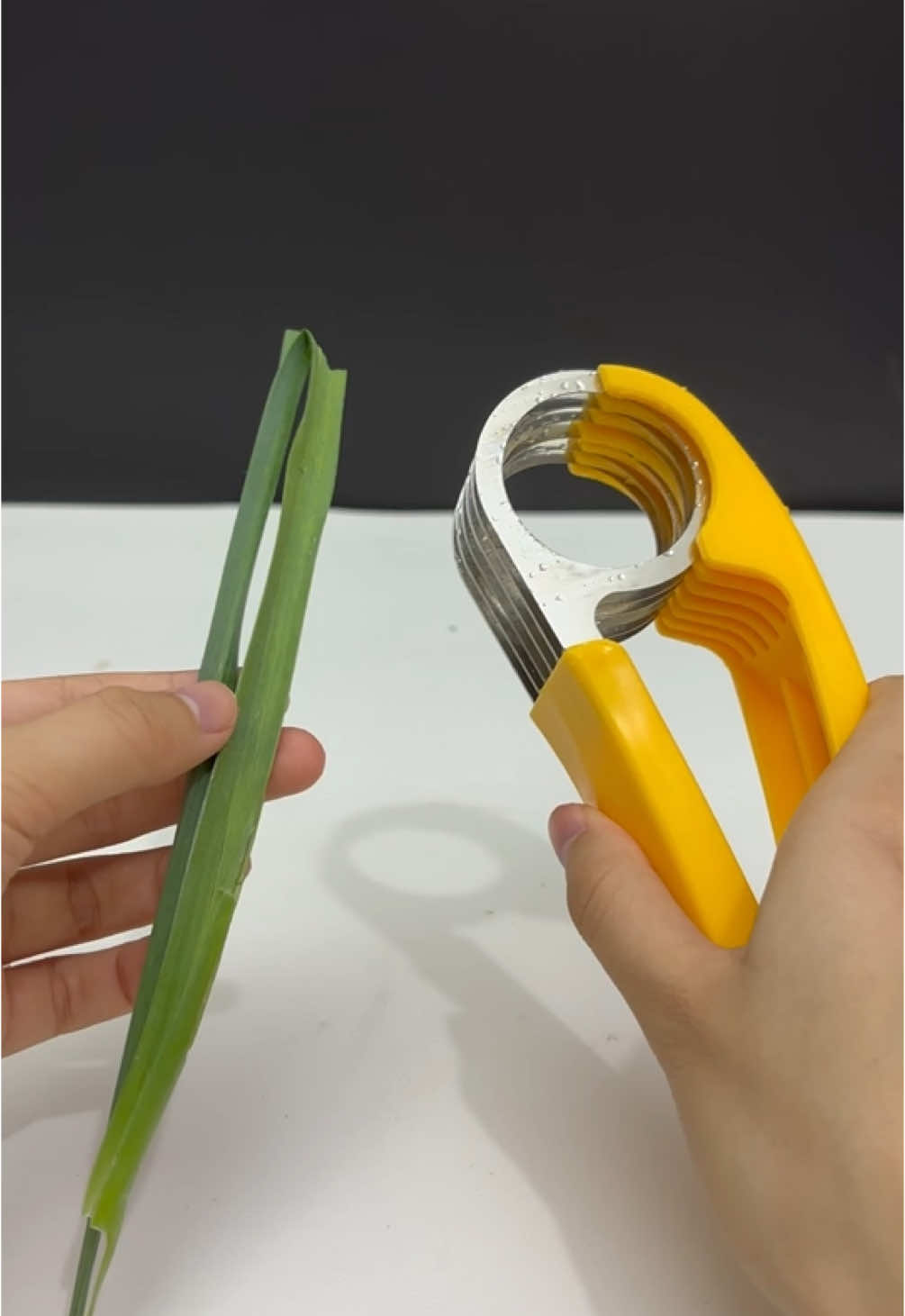 Can it cut garlic shoots?#satisfying 