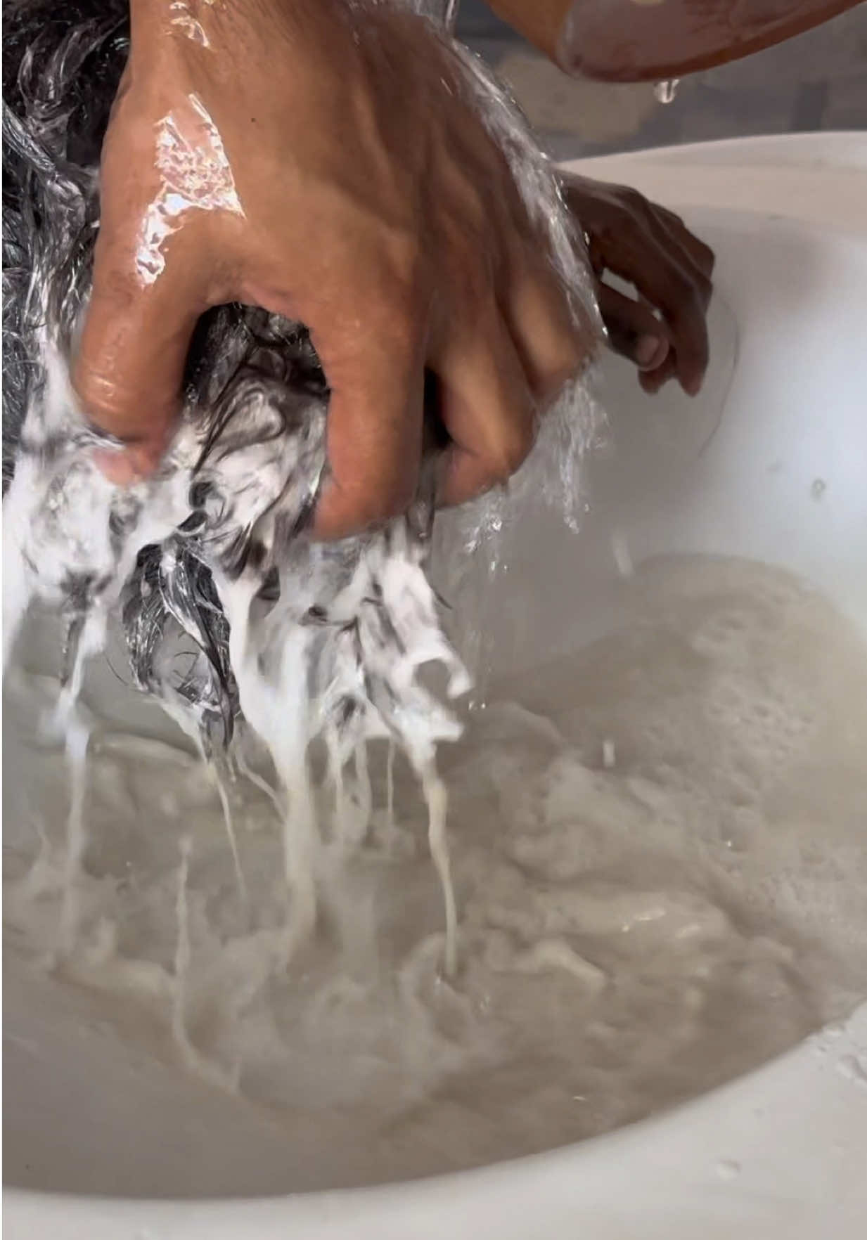 Traditional Foot 🦶 and Hand 🤚 Wash | Hair Shampoo 🧴 sleep 💤 Sounds ASMR #hair #shampoo #water #asmrbarber #tiktokviral 