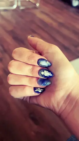 BILLIE EILISH 💙 🩵  #nailsart #billieeilish #blue #star #fyp 