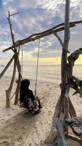 Sebersih dan secantik itu pantainya ❤️ #pantaivibes #sunset #pantaijepara #jepara24jam #jepara 