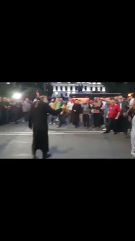 thanosi gamosirda