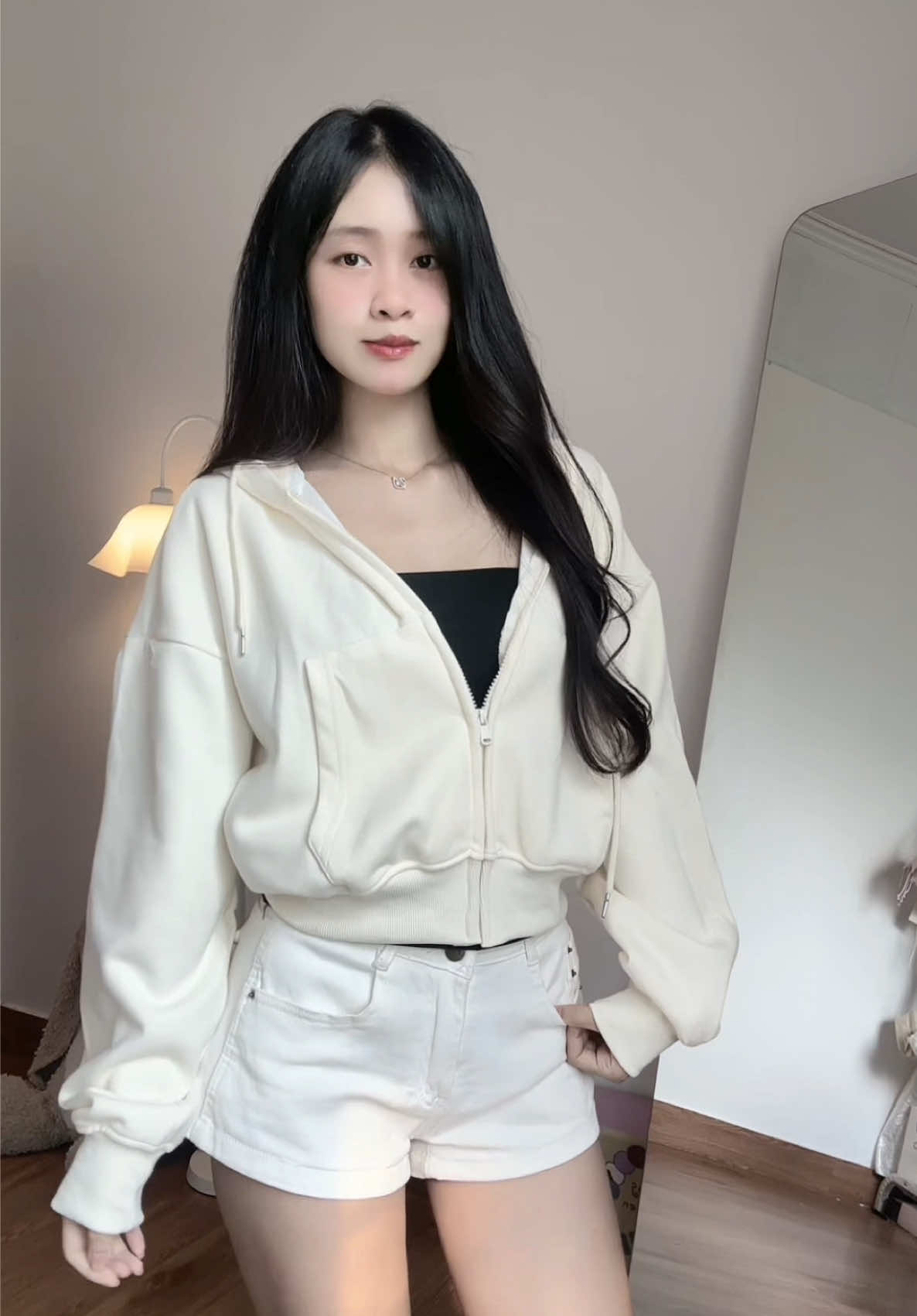 Sắm áo khoác gì chưa mấy người đẹp😝#miho #xuhuong #outfit #outfitideas #xuhuongtiktok 