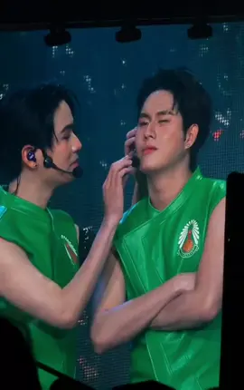 rồy winnysatang chạy thẳng lên lễ đường dùm tui nha chứ hun nhau hoài phậyyy😭😭😭#txq_team🎐 #xuhuong #wanyan_team #morksut #satangks #satang #winnysatang #winnythanawin 