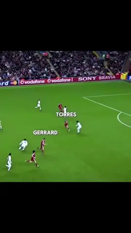 Crazy skills duo Stenven GerraRD & Fernando Torres⚡️#football #foryou #stevengerrard #fernandotorres #duo 