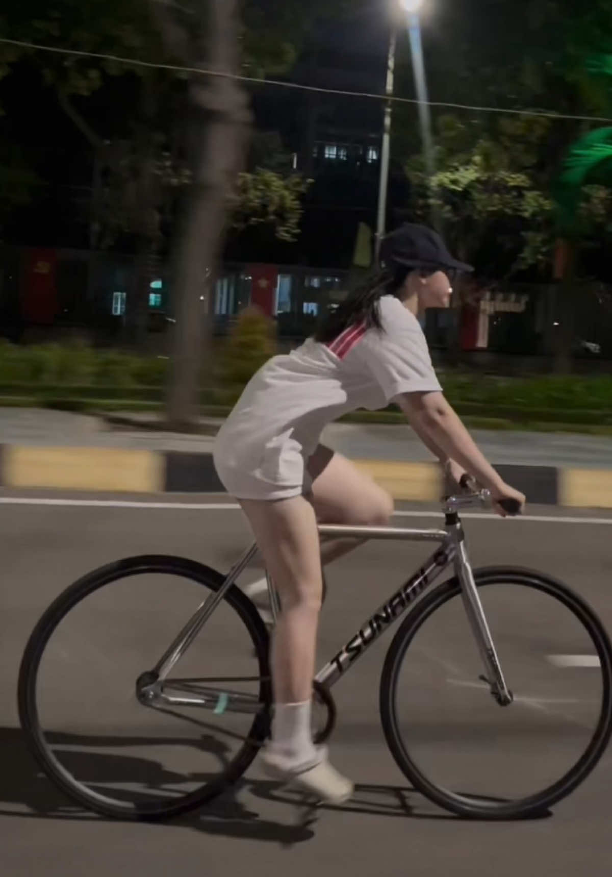 Đạp xe hoq nè #CapCut #fixedgearphilippines #fixedgearvietnam #tsunami #fixedgear 