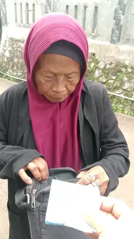 ari ma empoy