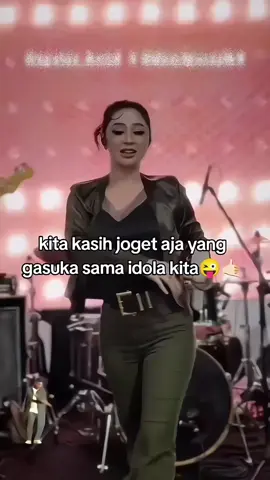 eaaa💃🏻 iya gaa nih?🤙🏻😜 @Dewi Perssik Shop #idolaku #dewipersik #depelovers #fanslove #fypage   bismillah rame
