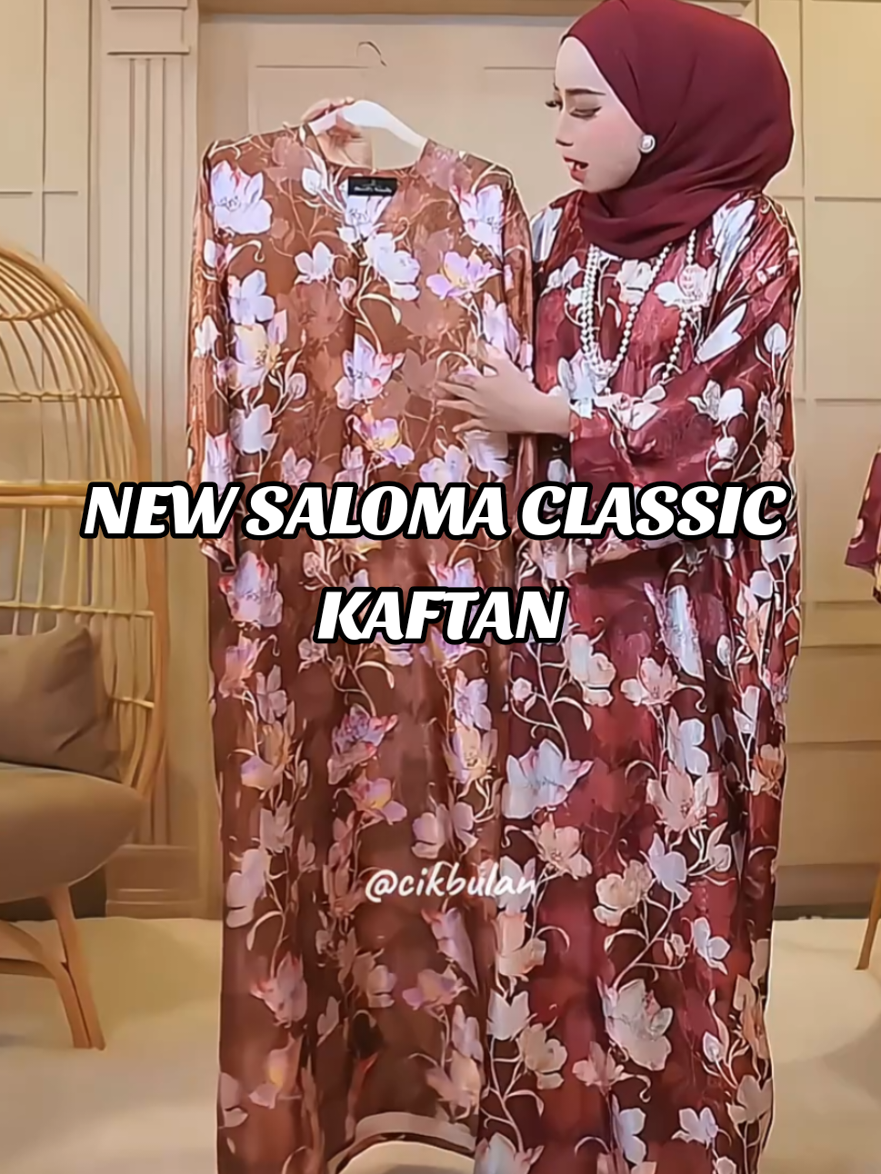 🌸 New release kaftan corak ✨ Material sutera jacquard yang nampak eksklusif tapi harga dia murah sangat sampai tak masuk akal 😍 ➡️ Ada 2 size untuk pilihan ➡️ Potongan selesa & flowy ➡️ Ramai yang dah borong sebab nampak mewah pakai 🥰 ➡️ Stok limited sahaja! #cikbulan #sunsetsclozettehq #sunsetsclozette #kaftan #kaftanviral 