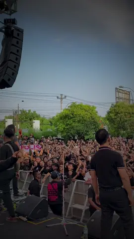 YK RebelFest, Sleman.  #Superiots #AkuYangMalang #YKrebelfest