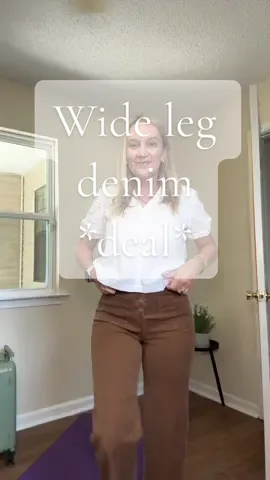 Wide leg cropped denim 🤎 #labordaysale #widelegdenim #widelegjeans #outfitideas #fallfashion 