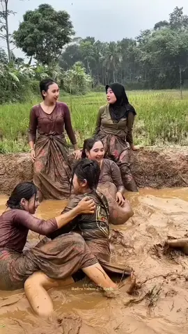 gadis desa