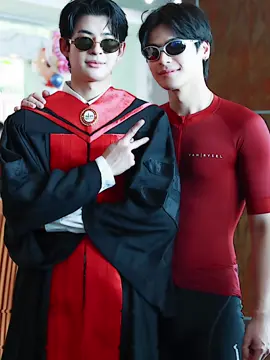 yang bener aje #ohmtpk ootd lu 😭 btw selamat atas gelar magister (s2) nya #markpakin kelakuan misterius, gelar serius 🙇🏻‍♀️ #markohm #fyp #gmmtv 