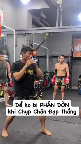 Để không bị phản đòn khi chụp chân đối thủ. (Muaythai Day) 💎 Lớp tập được tổ chức bài bản : - Level : Cơ bản ➡️ Nâng cao ✅️ Lớp nhóm phong trào 246, 357 lúc 8h sáng và các lớp 18h,19h  🥊 : - Mỗi Lớp 1 có HLV riêng- Lớp đông người sẽ có trợ giảng 💎 Người Mới được Trợ Giảng kèm riêng 💯 ✅️ Giáo án thay đổi mỗi ngày  ✅️ Lịch tập Thứ 2 ➡️ Thứ 7 ✅️ Thời lượng lớp tập - 60 phút :- 20 phút khởi động và tăng cường thể lực và 35 phút tập kthuat, đấu đôi, 5 phút thả lỏng bổ trợ cơ  ✅️ Lớp nâng cao - Tập cùng Võ Sĩ  ❤️‍🔥:- Dành cho các bạn đam mê thi đấu , hoặc muốn trở thành  HLV   --------  ✅️ Lớp nhóm riêng - tối đa 5 học viên  ❤️‍🔥:- Dành cho các bạn muốn tập nhóm riêng của mình, sắp xếp thgian theo nhóm mình mong muốn . Giáo án  theo mong muốn của nhóm. --------  💎 Tập 1 vs 1 : #Personal #Training - #PT  🔰 Quyền lợi : ✅️ Chủ động lịch tập ❌️Giáo án theo ycau cá nhân mong muốn. BUMCLUB MUAYTHAI - BOXING- KICKBOXING 🏢 39/64 Đặng Thuỳ Trâm P13 .Bình Thạnh  ☎️ Hotline đăng ký: 0888.5565.39  #bumclub #Muaythai #boxing #kickboxing #muaythaibinhthanh #votuvebinhthanh 