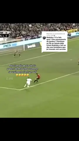 Réponse à @carlos 934 🇩🇿 j’ai juré il fait partie des meilleurs dribbler de l’histoire #Robinho#skillsrobinho 