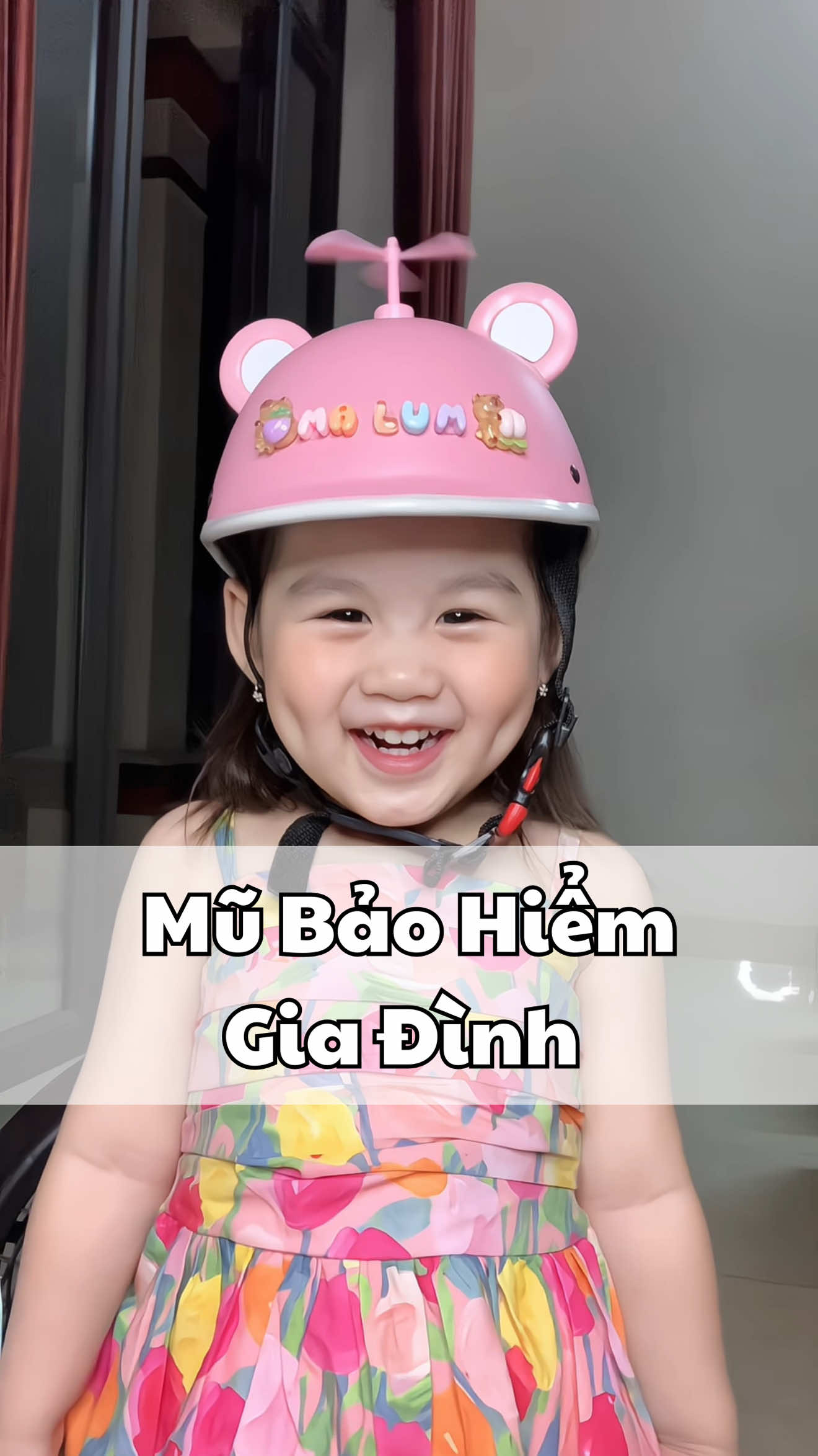 Mũ bảo hiểm gia đình, có tai gấu, chong chóng, charm chữ siêu xinh #embemalum #nonbaohiemchobe #mubaohiem #antoanchobe #mubaohiemtaimeo 