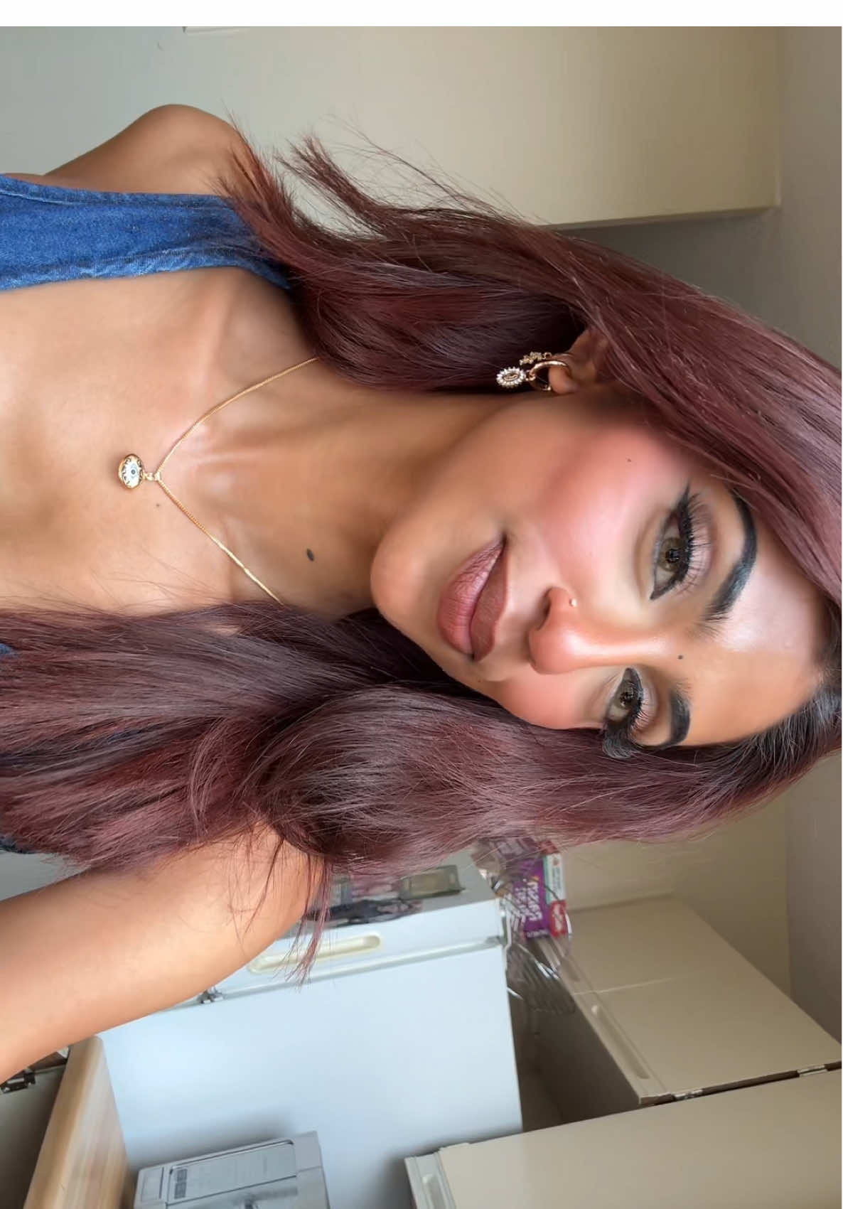 another day another transition 🙃✨ i would give this a solid 7.5/10 🫠 anyways I NEED MORE CONTACT COLOURS what colour should we try next 👀👀 #transition #slayelaickeiyaslay #tamilsong #justforfunzies #fyp 