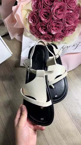 Săn lẹ nè:))#depsandal #depgiare #depdepnu #depnuxinh #depxinh #depnu #dep #xuhuong 