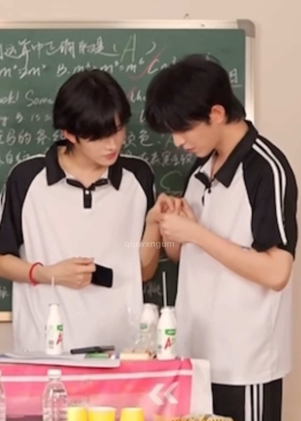 พี่โชนน้องน้ำสมการนี้ใครชอบใครก่อนคะ 🥺🤍⭐️ ( #ABOdesire #huangxing #qiudingjie #xingqiu #fyp )