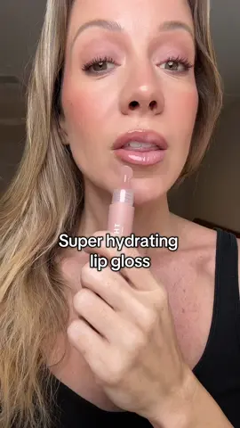 #lipgloss #hydratinglipgloss