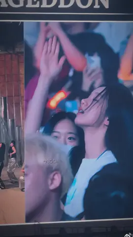 Chị cứ vậy hỏi sao tụi fan nó xỉu lên xỉu xuống 🥵🥵🥵 cre: weibo #leehyeri #hyeri #weibo #viral 