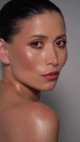 Glowy makeup with @Lancôme #lancomemakeup 
