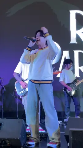 tergila-gila liat rony 😍😁 #we_r1  #we_r1official  #fypシ゚  #fyppppppppppppppppppppppp  #grandmetropolitanbekasi 