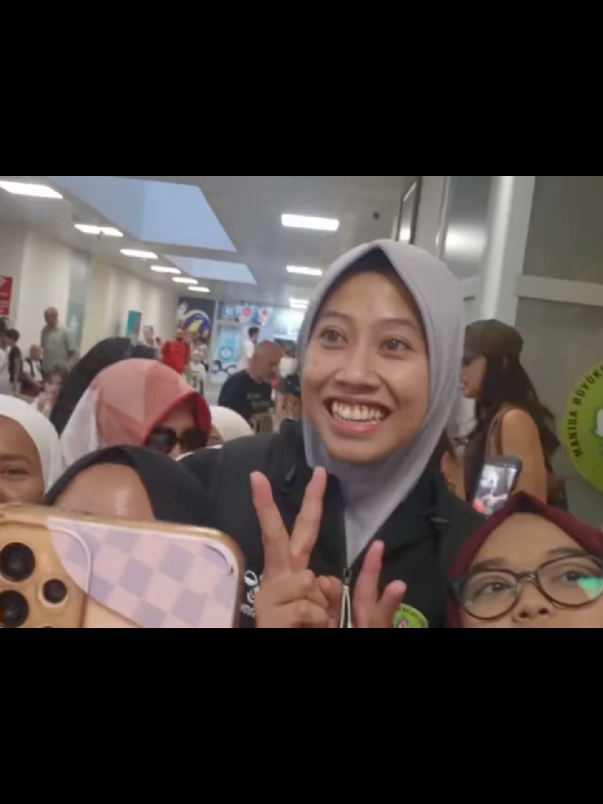 Megayaaa😍❤️‍🔥 cr:yt.Rusinah Kaya di Turki #megawatihangestri #redsparks #volleyball #voliindonesia #fypシ゚ 