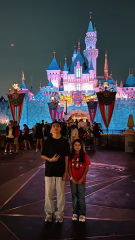 Disneyland Trip 2025 #ForYouPage #ParaTi #ForYou #EarlyEntry #Disneyland #DisneylandCalifornia #DisneyAdult #Disney #FamilyFirst #TakeMeBack #IYKYK 