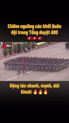 Dưới bầu trời linh thiêng của Quảng trường Ba Đình, các khối quân đội trong tổng duyệt A80 sải bước hiên ngang, hàng ngũ thẳng tắp, từng bước chân dồn dập như nhịp trống hào hùng. Hình ảnh ấy không chỉ toát lên sức mạnh và kỷ luật của Quân đội nhân dân Việt Nam, mà còn khẳng định ý chí, niềm tự hào dân tộc, sẵn sàng bảo vệ vững chắc Tổ quốc. 🔥🔥🔥🇻🇳🇻🇳🇻🇳 #dieubinh #A80 #dieuhanh #80namquockhanh #bodoivietnam #bodoicuho #bodoi #canhsat #duyetbinhvietnam 