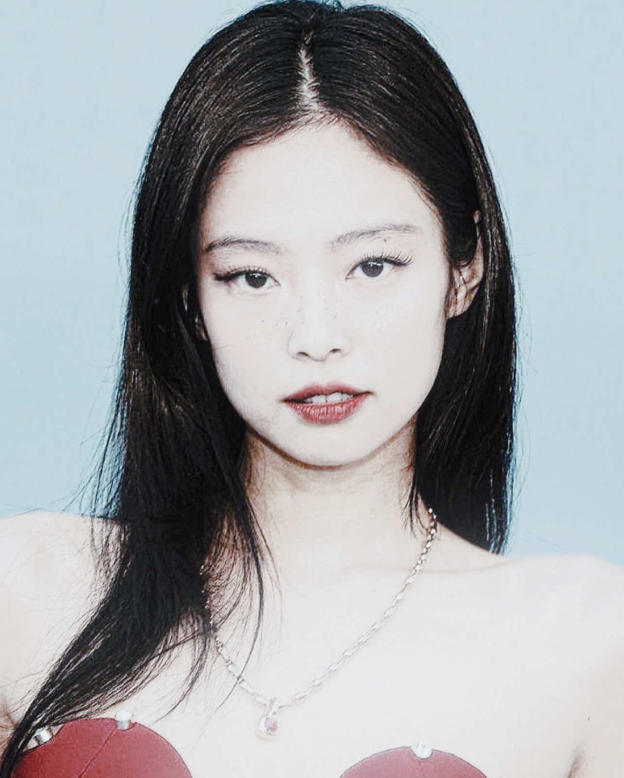stood for 2 seconds and made more noise than anyone this year 😂 #thvletter #jenniekimedit #jennie #jenniedit #jenniekim Dt: @ꪜ /@Meli 
