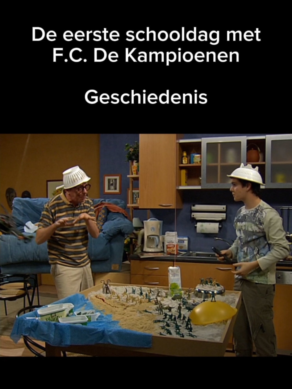Duits dat is heel simpel. Ge pakt dat woord ge kapt dat woord in 2, En dan gewoon logisch denken. #fcdekampioenen #school #1september #backtoschool2025  #vlaamsetiktok 