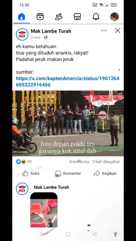 polisi, intel, brimob, mereka yang memulai rusuh yang di tuduh rakyat hahaha sudah brapa uang yang kalian kantongin sehingga kau relakan perpecahan ini, jangan kau bilang dengan alasan ini tugas dari pemimpin kamu mungkin kah pemimpin kamu banyak yang korupsi. #viralvideo #videoviral #viral #fyp #demo #jakarta #oknum #gilauang #gilajabatan #gilapamor 