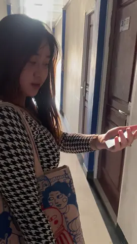 Gak tau cara buka pintu, yang mau cekin dapet harga murah bisa cek lokasi di aku aja kak promo banget #cekin 