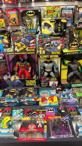 🦇You wanna get nuts? Come on! Let’s get nuts🦇 We just went full Gotham with a massive drop of vintage new old stock Batman!!! 🤯 #batmantoys #vintagebatman #vintagetoys #90stoys #pandorasboxtoysandcollectibles 