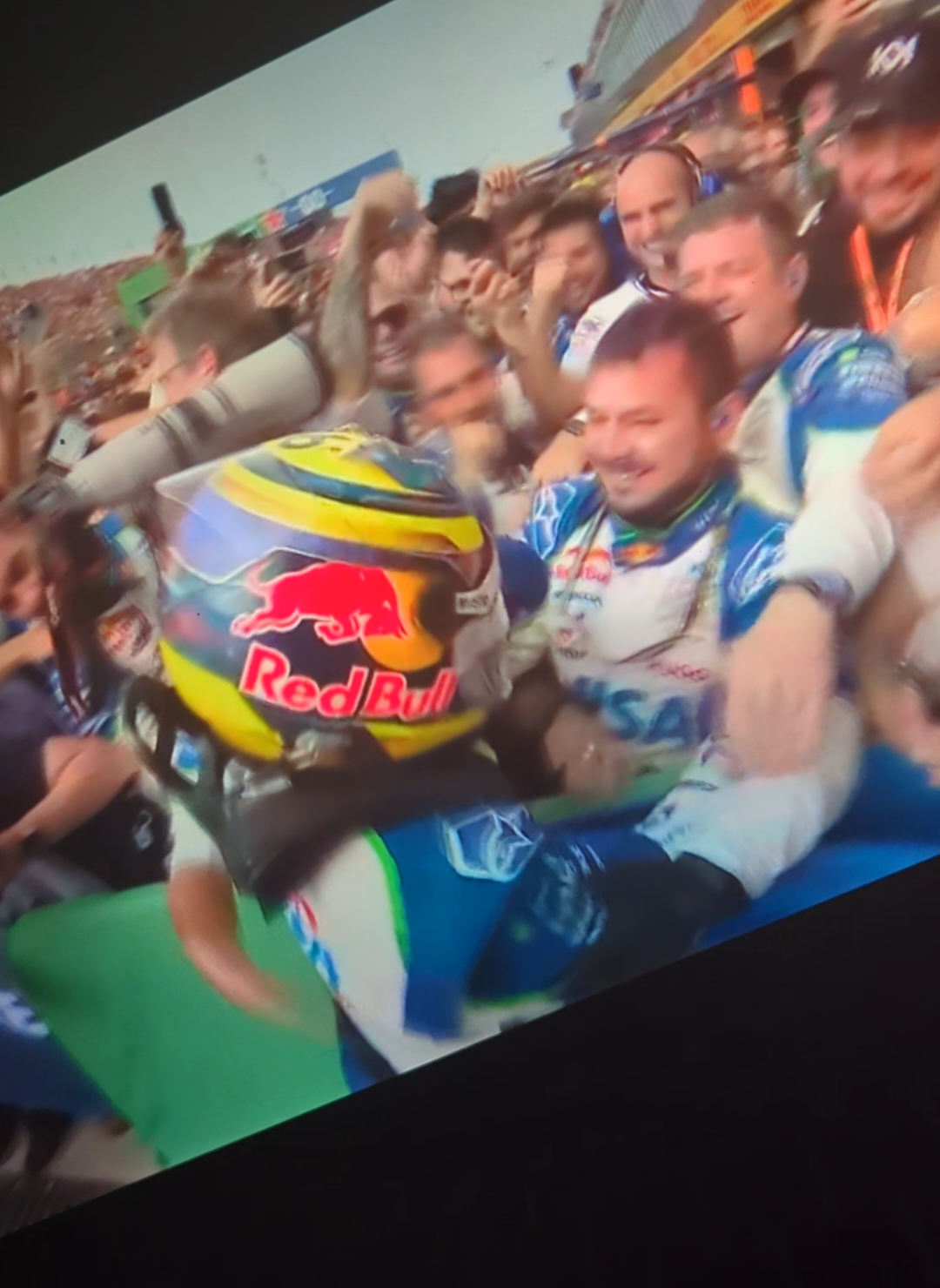 his first podium omg #isackhadjar #formula1 #oscarpiastri #fyp #viral