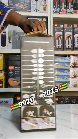 louches en silicone de 25 pièces à 16000 FCFA. livraison et expédition possible. #loucheensilicone #louche #ustensilescuisine #tiktoklometogo🇹🇬 #tiktoktogo🇹🇬 