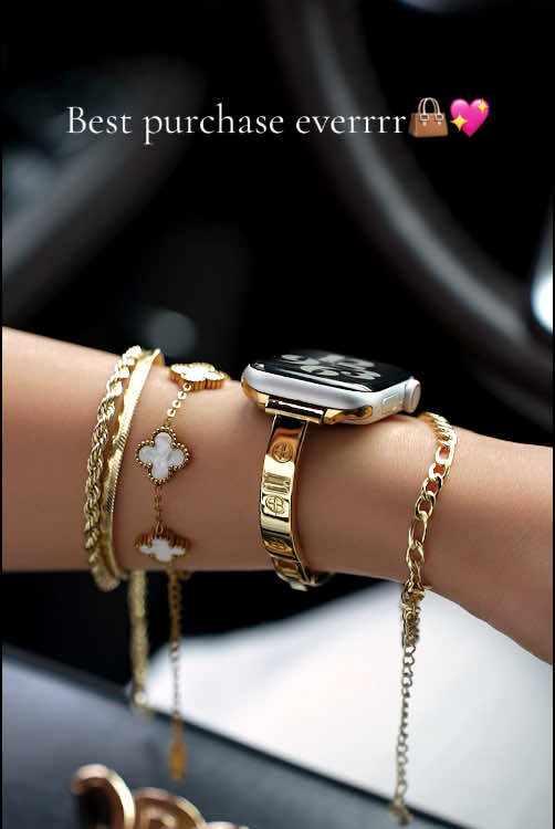 Love love love👑🌟#watchband #iwatch #tiktokshop #iphone #jewelry #bracelet #tiktokshopfinds#missair #tiktokshopbacktoschool #fyp#gold#silver
