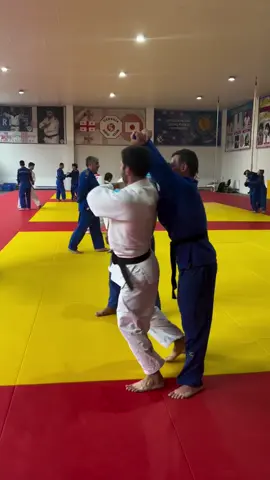 # TRAINING JUDO 🥋