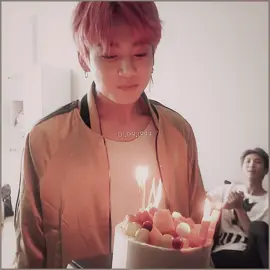 meu amorzinho, feliz aniversário! te amo tanto 🤍 #jungkook 